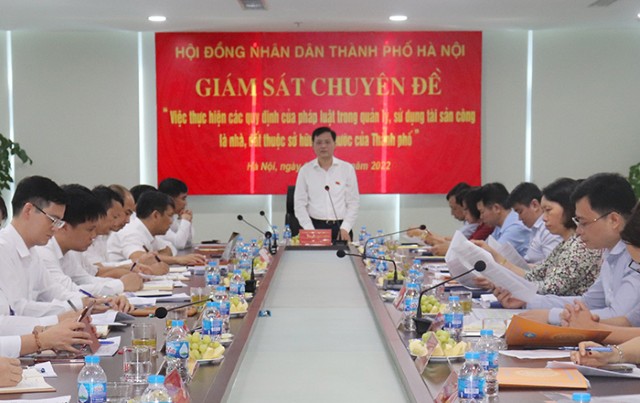 Giám sát tại Sở Tài chính về việc quản lý, sử dụng tài sản công là nhà, đất thuộc sở hữu nhà nước của Thành phố